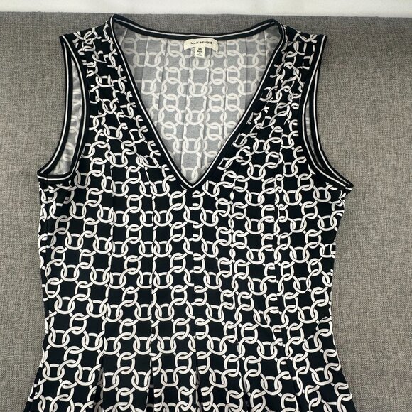 Max Studio Sleeveless A-Line Dress XS Black White V-Neckline Chain Link‎ Pattern - Picture 3 of 10